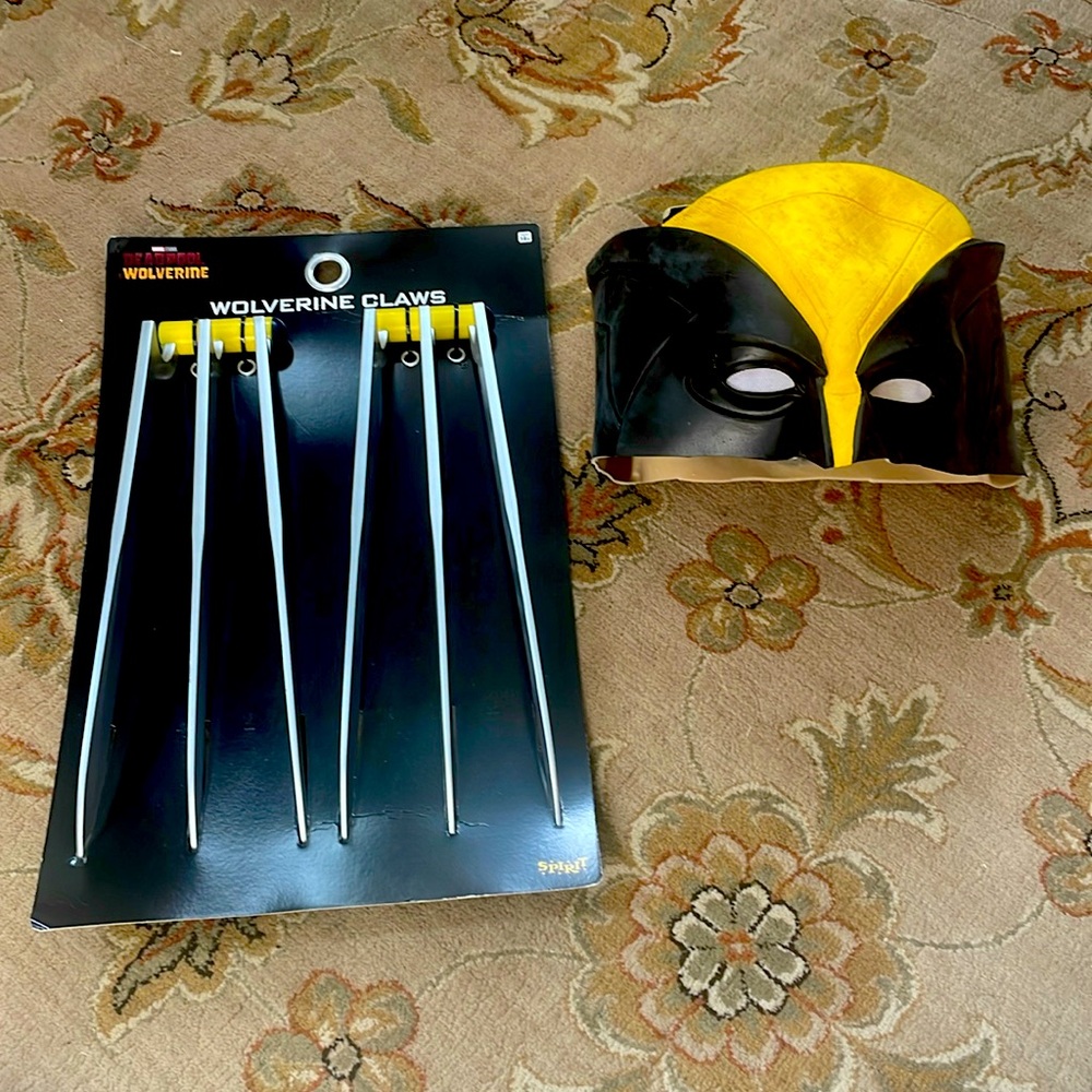 Wolverine Mask and Claws